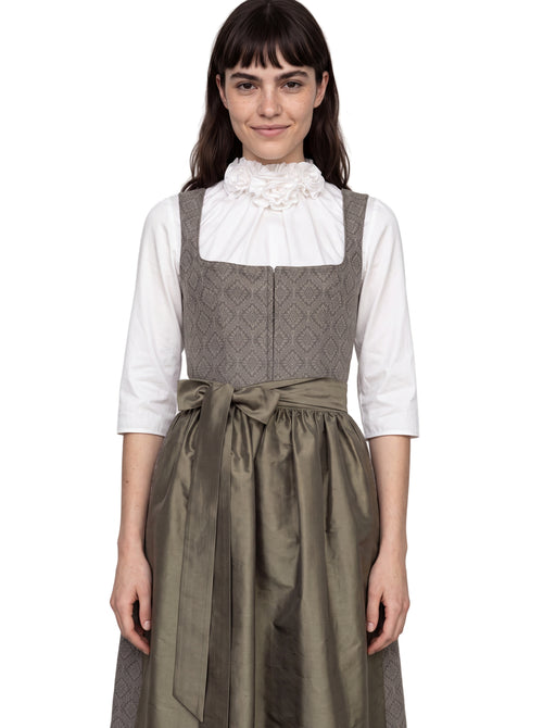 Dirndlbluse mit Rosen
