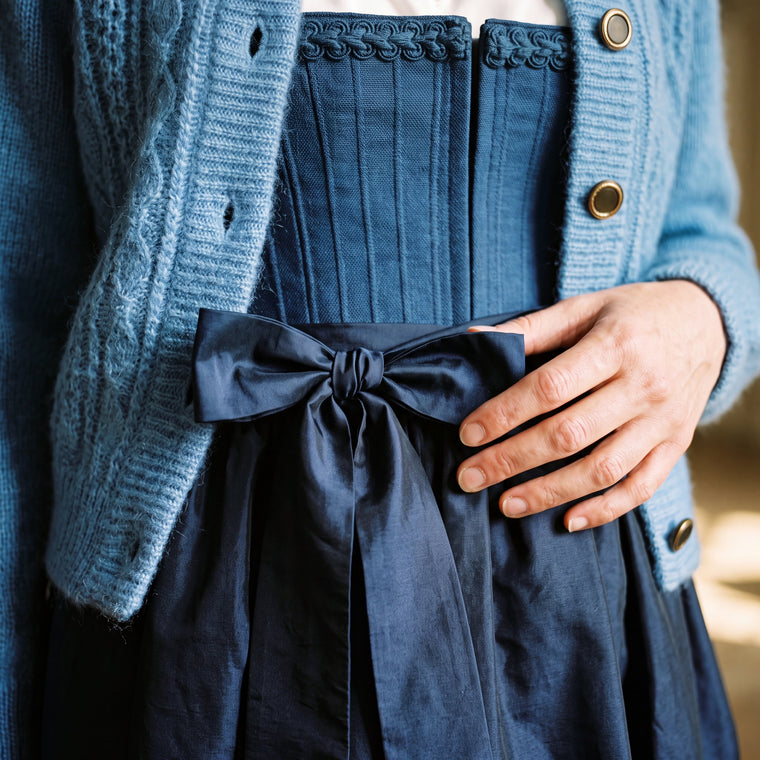 Welche Schürze passt zu welchem Dirndl?