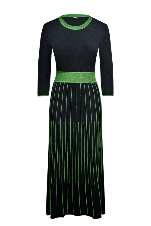 Strickkleid mit gestrickten Biesen