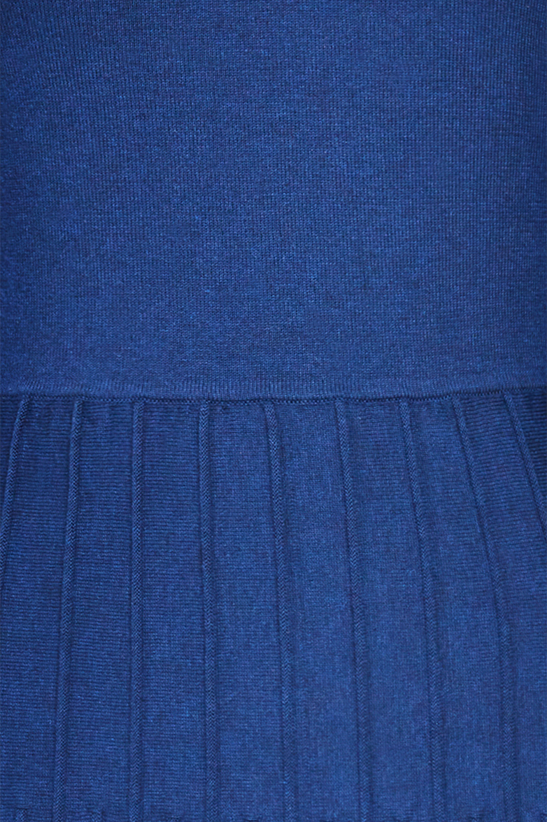 Tailliertes Strickkleid - Bild 4