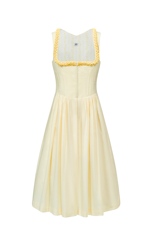 Dirndl mit Henndorfer Rüsche