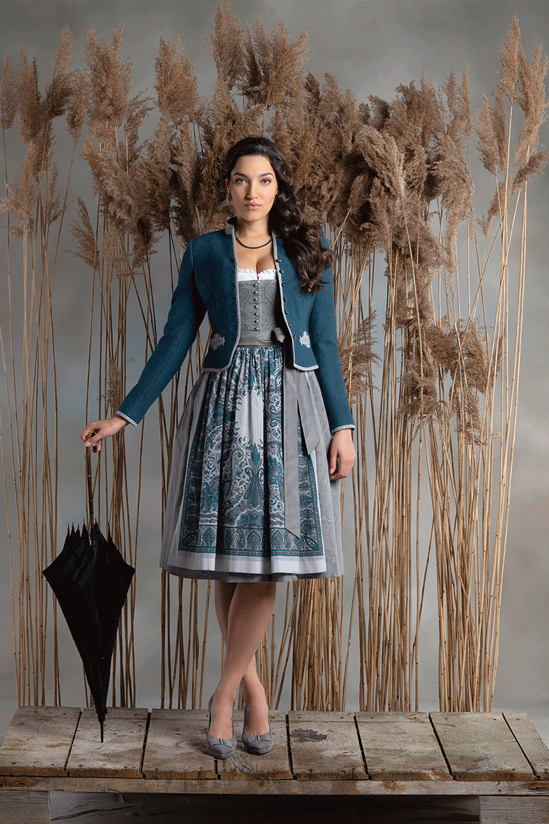 Stickerei-Dirndl - Bild 17