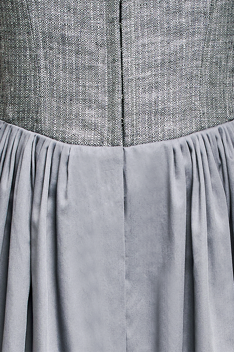 Dirndl mit Henndorfer Rüsche - Translation missing: de.products.product.media.image 6