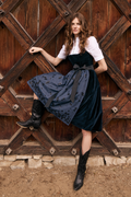 Samtdirndl - Miniatur 7