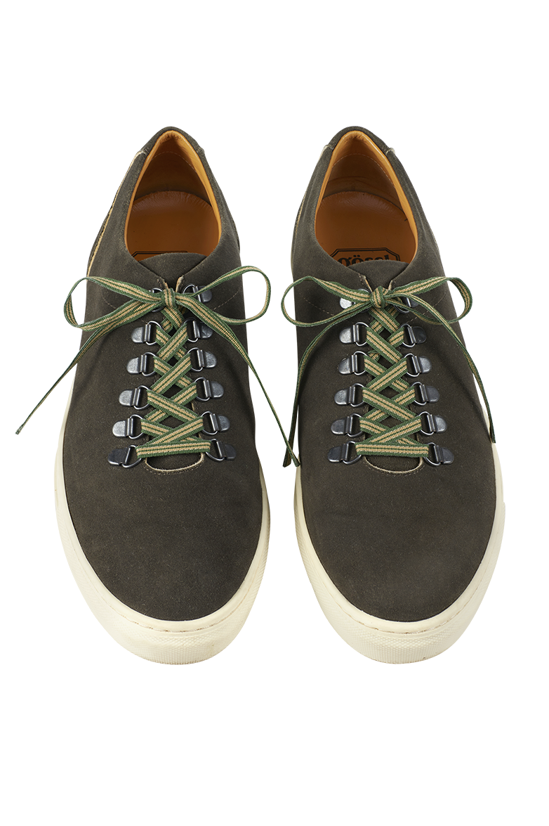 Sneaker aus Hirschleder - Translation missing: de.products.product.media.image 1