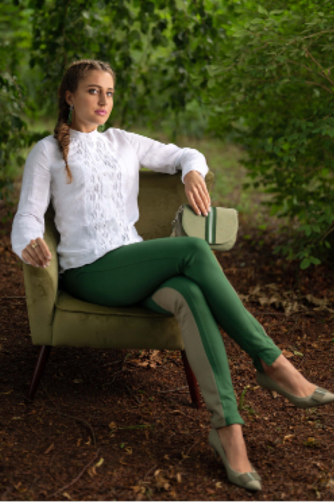 Bluse mit prachtvollem Waffelsmok