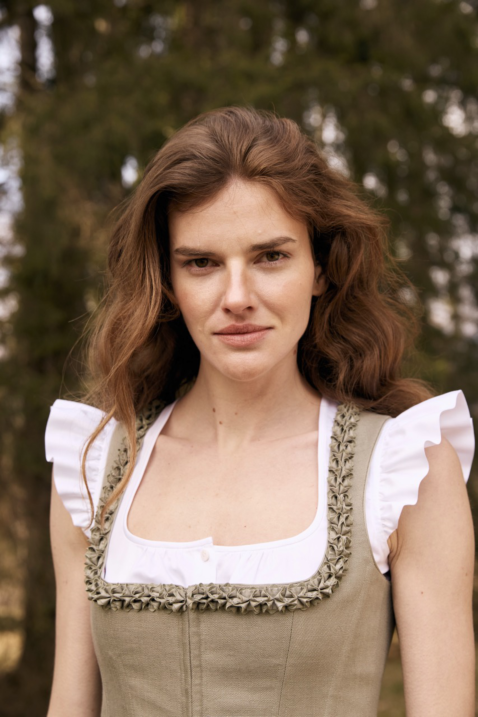 Beflügelte Dirndlbluse