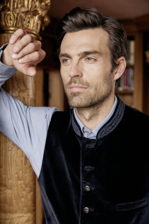 Ausseergilet aus Samt